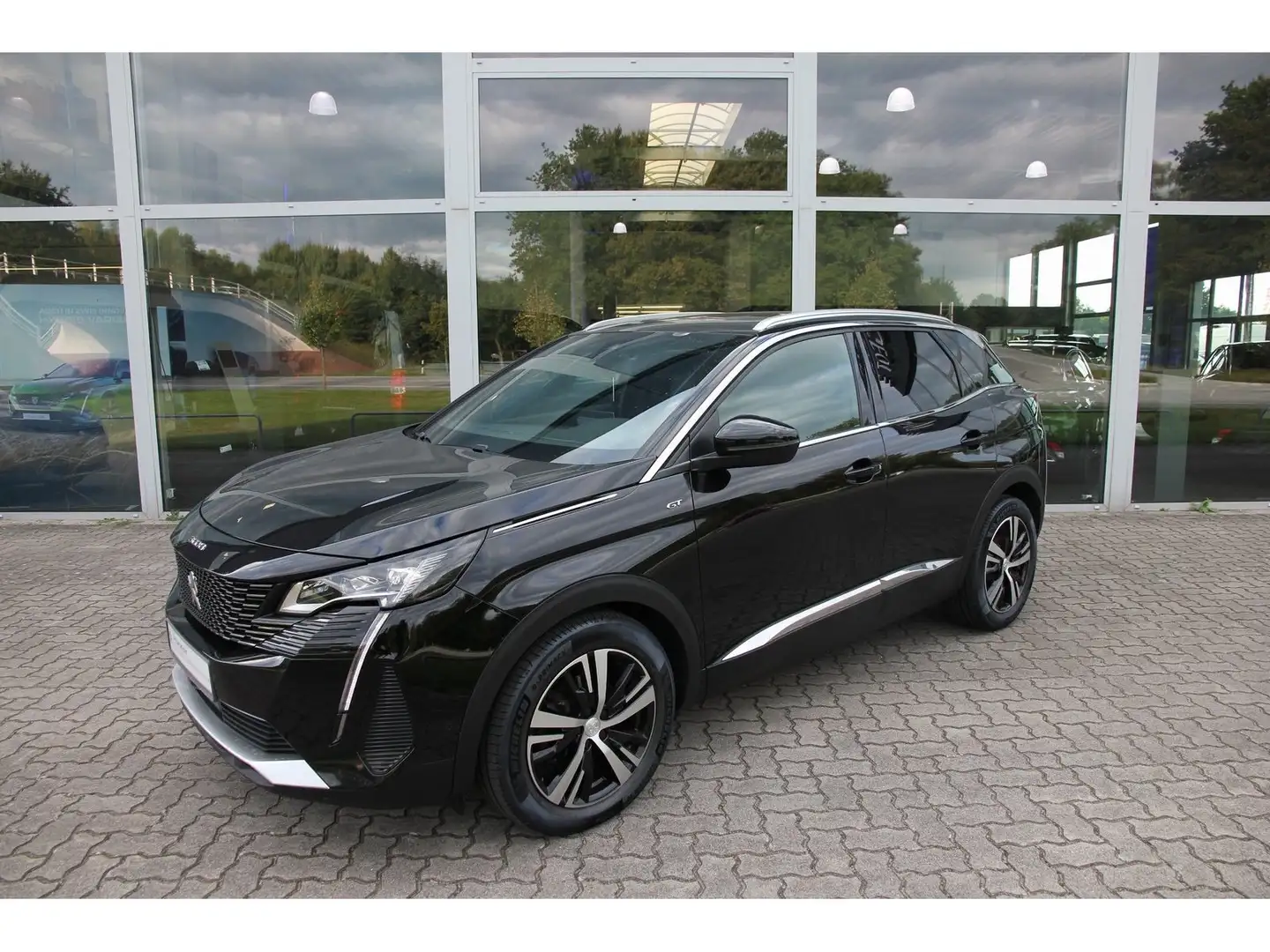 Peugeot 3008 GT HDi 130 EAT8 SHZ Pano Full-LED Grau - 1
