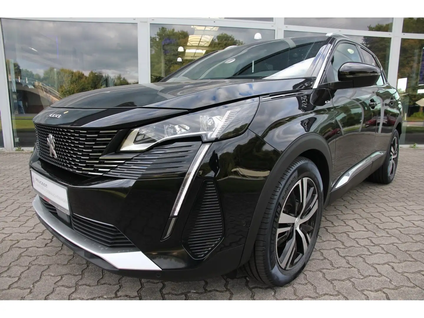 Peugeot 3008 GT HDi 130 EAT8 SHZ Pano Full-LED Grau - 2