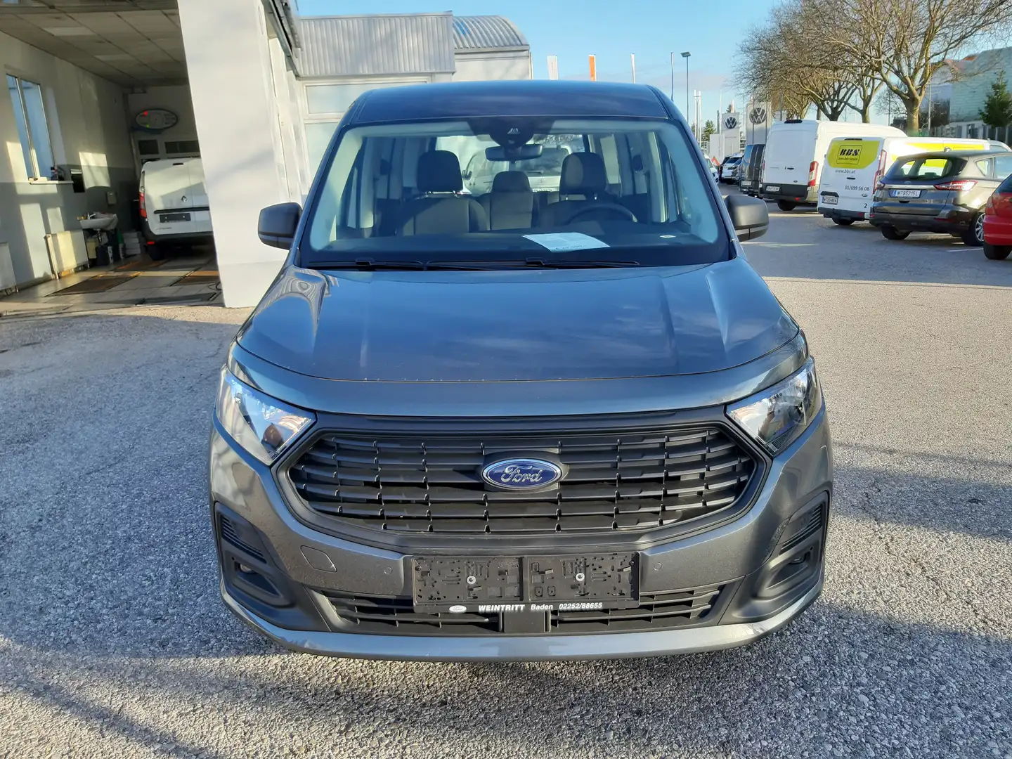 Ford Tourneo Connect 1,5 EcoBoost L1 Trend Grau - 2