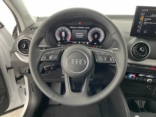 Audi Q2 view 13