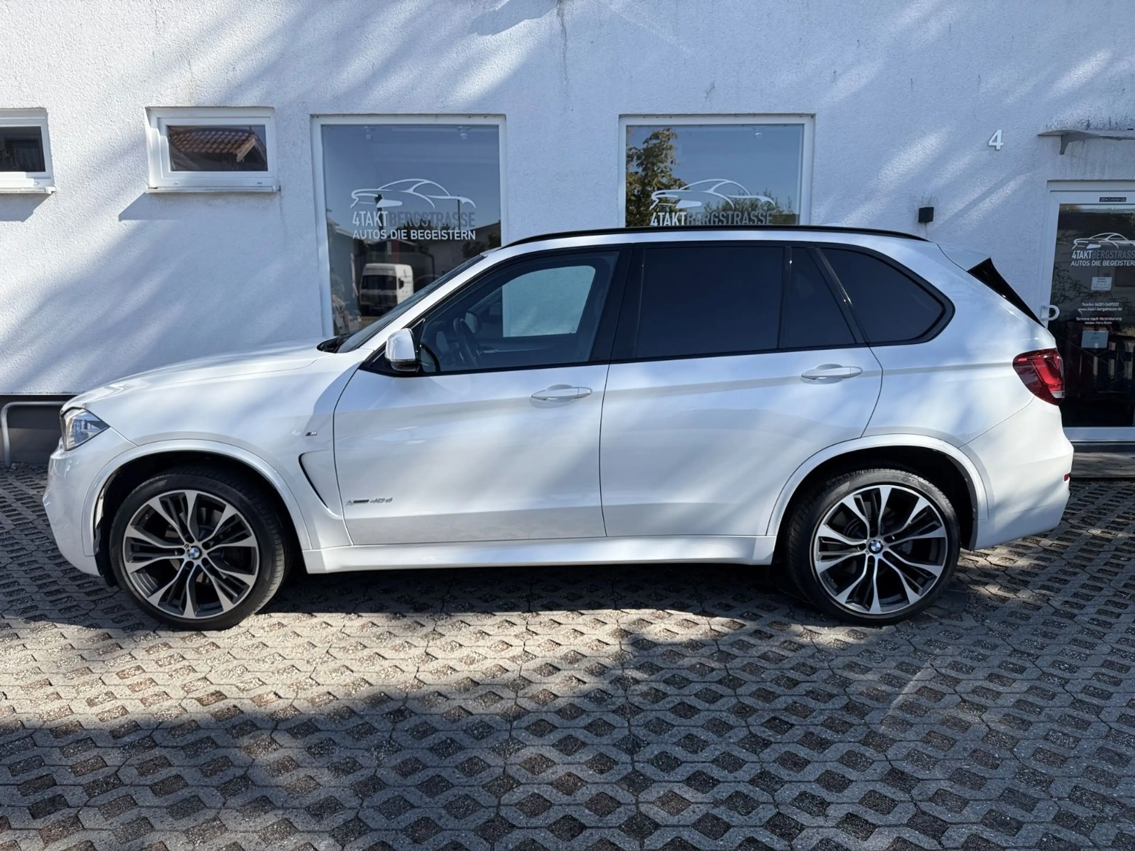 BMW X5 xDrive40d M-Paket HUD h/k AHK Std.-Hz. 21" — photo 5
