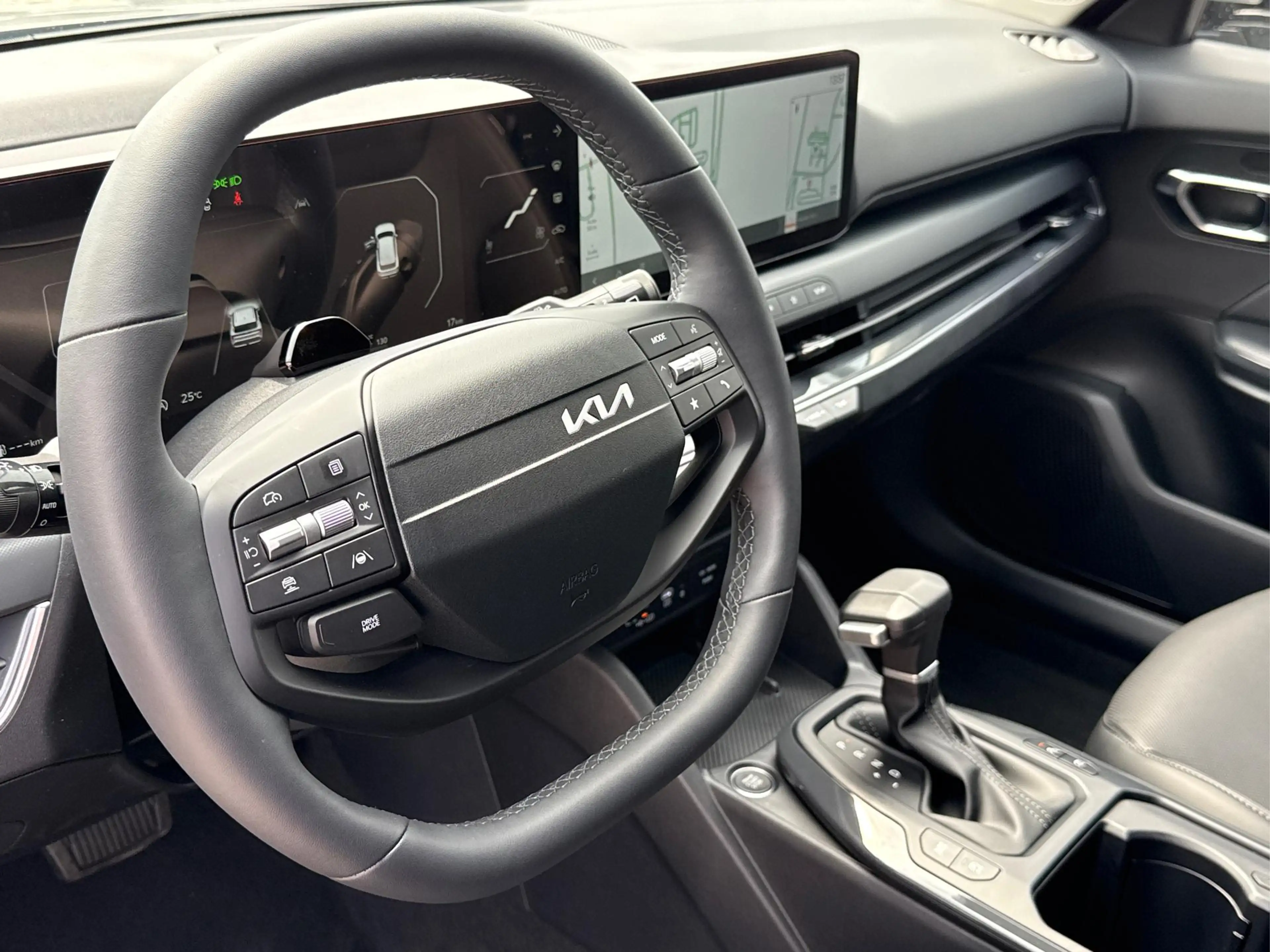 Kia K4 TOP 1,6 T-GDI DCT7 132 KW (179 PS)-Navi-Leder-e... — photo 10