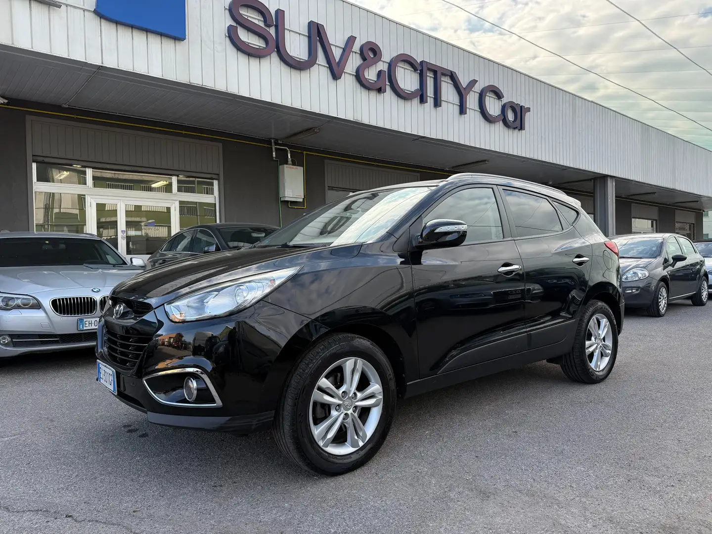 Hyundai iX35 ix35 1.7 crdi  2wd Schwarz - 1