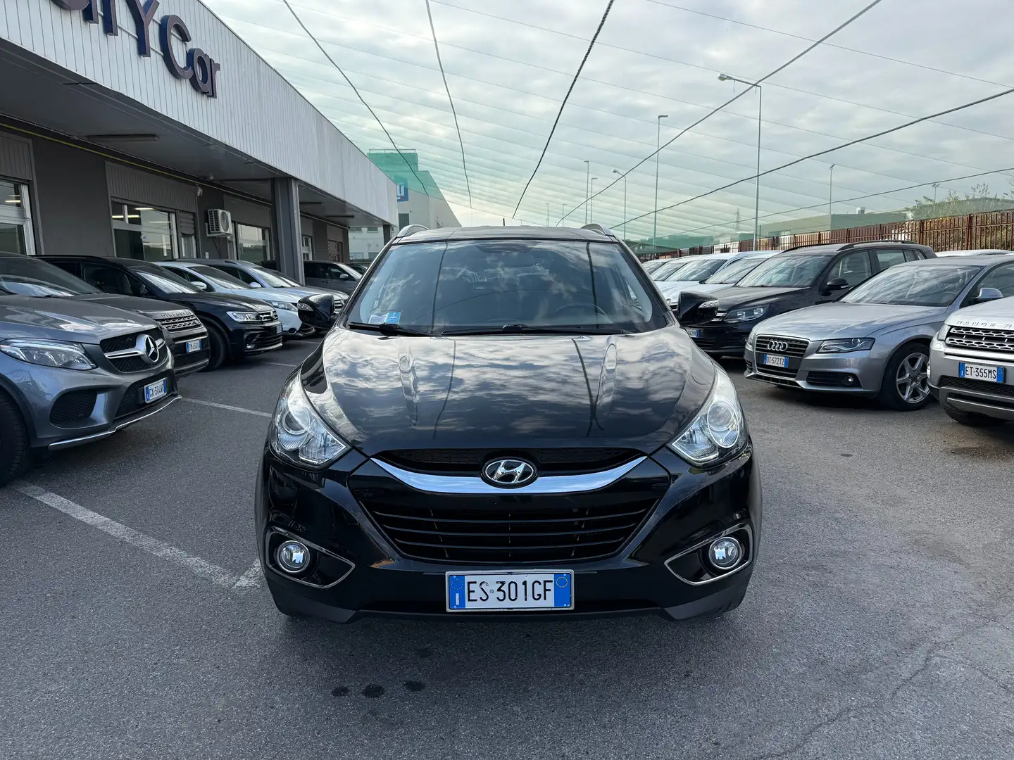 Hyundai iX35 ix35 1.7 crdi 2wd Schwarz - 2
