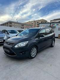 Monovolumen Automático de 5 Puertas