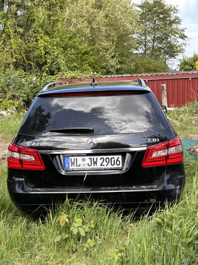 Mercedes-Benz E 220 T CDI DPF BlueEFFICIENCY - 2