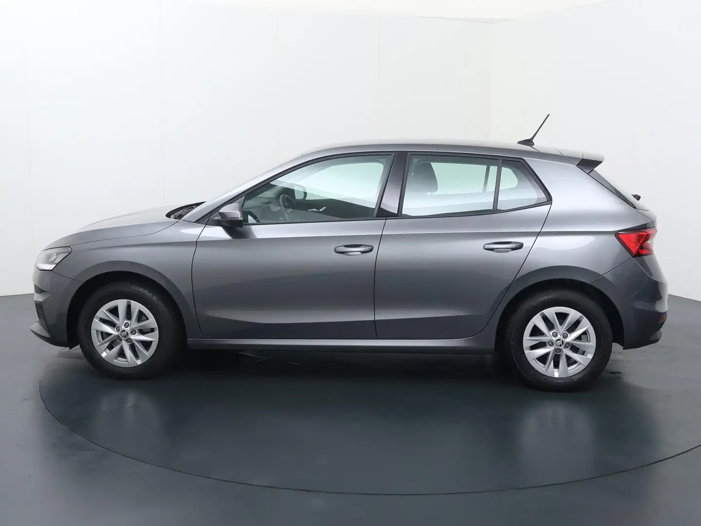 Skoda Fabia 1.0 TSI Ambition | 110 PK | Automaat | Climate con Gris - 2