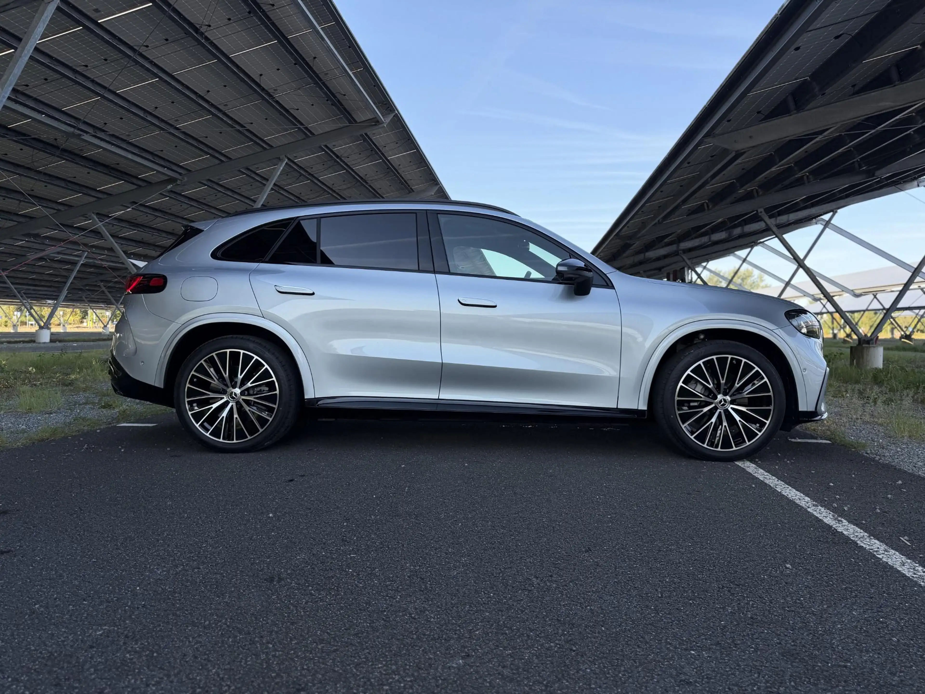 Mercedes-Benz GLC 400 4MATIC Launch Edition 94 kWh | AMG line | Night | — photo 4