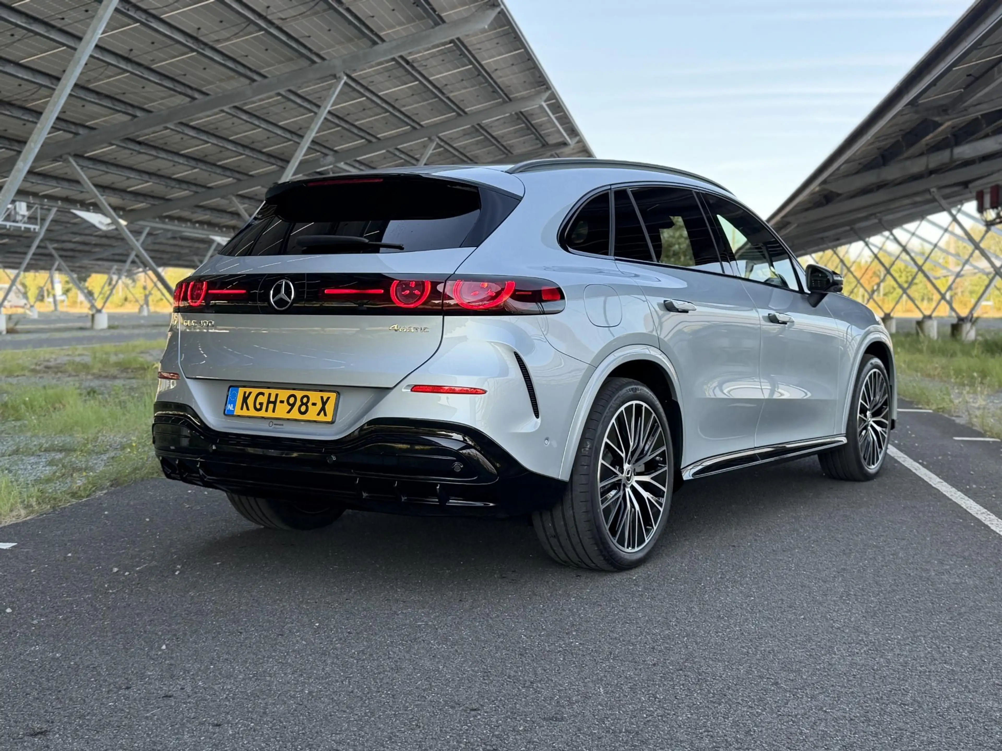 Mercedes-Benz GLC 400 4MATIC Launch Edition 94 kWh | AMG line | Night | — photo 5