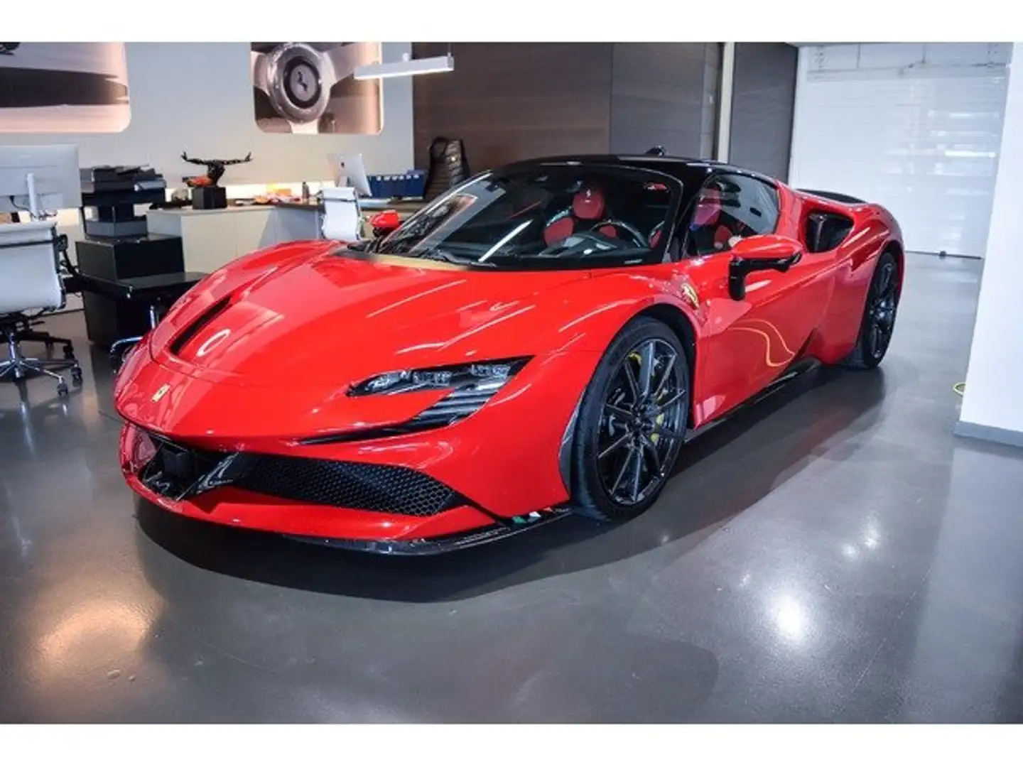 Ferrari SF90 Spider Rojo - 2