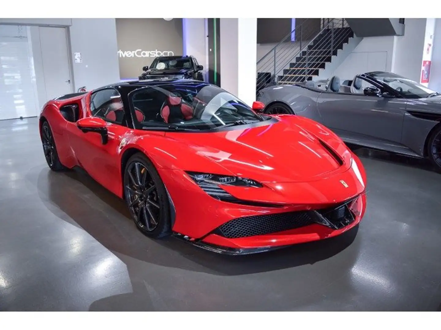 Ferrari SF90 Spider Rojo - 1