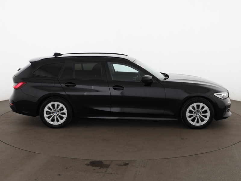 BMW 320 d xDrive Touring Advantage Aut LED NAVI R-CAM — photo 4