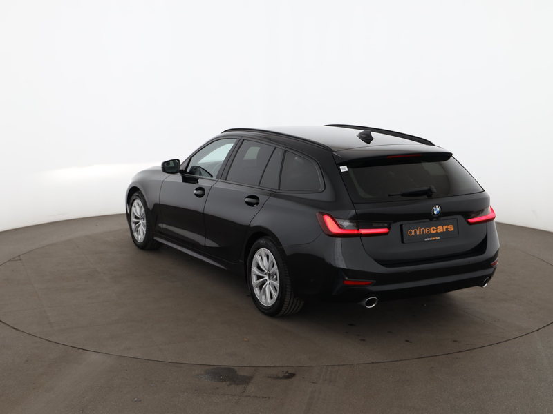 BMW 320 d xDrive Touring Advantage Aut LED NAVI R-CAM — photo 7