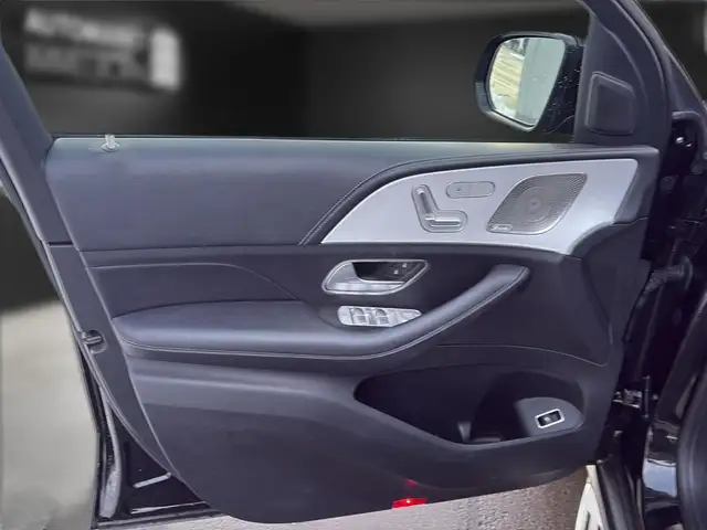 Mercedes-Benz Gle view 29