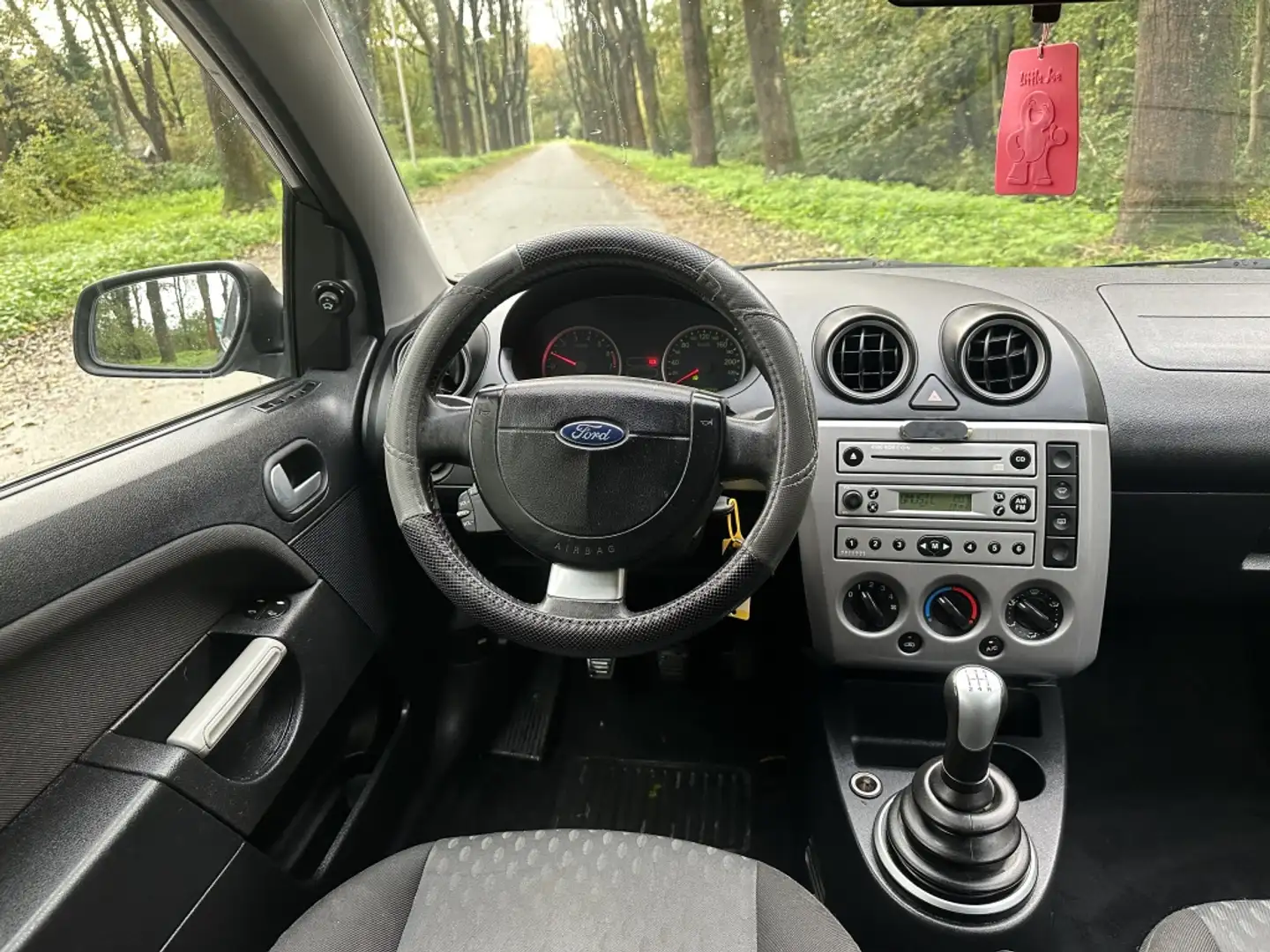 Ford Fiesta 1.4-16V Futura |APK NIEUW| Grijs - 2