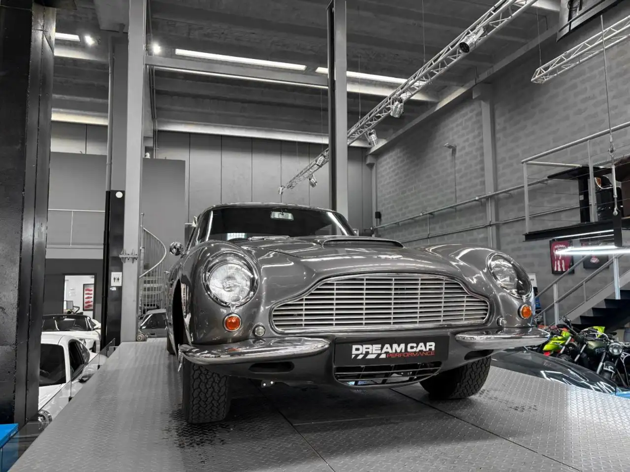 Aston Martin DB Mk1 – 4.0L ZF 5 Restaurée, foto 4