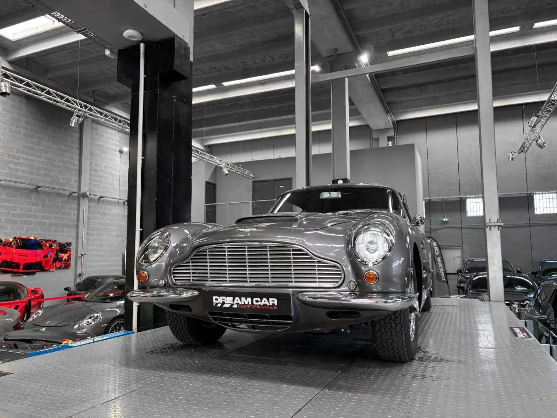 애스턴마틴 DB6 Mk1 1967 1967 회색 사진 6