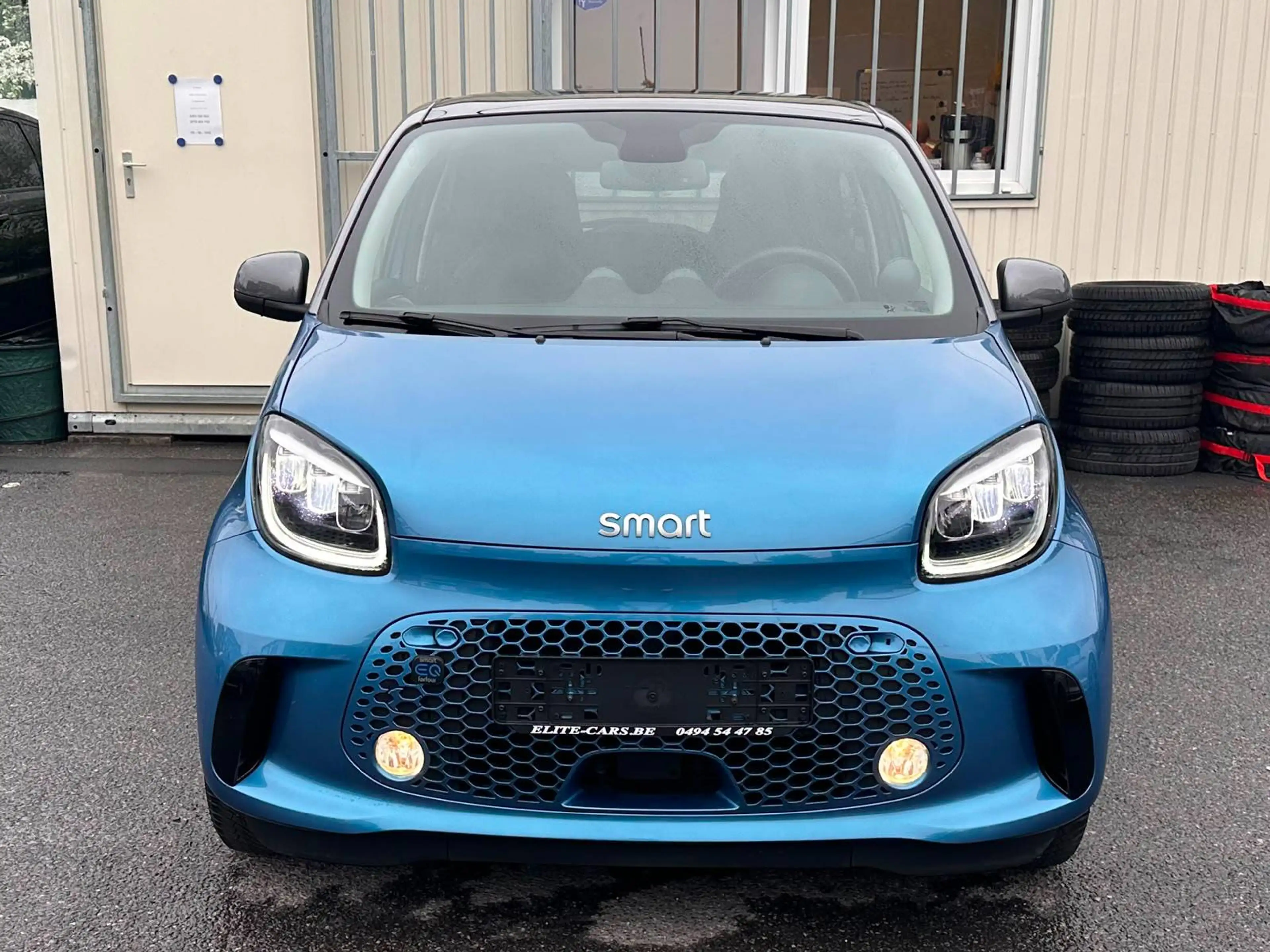 smart forFour Forfour 17.6 kWh EQ Comfort / CUIR / CAMÉRA / CLIM / ONLY 24.000 KM !!!! — photo 3