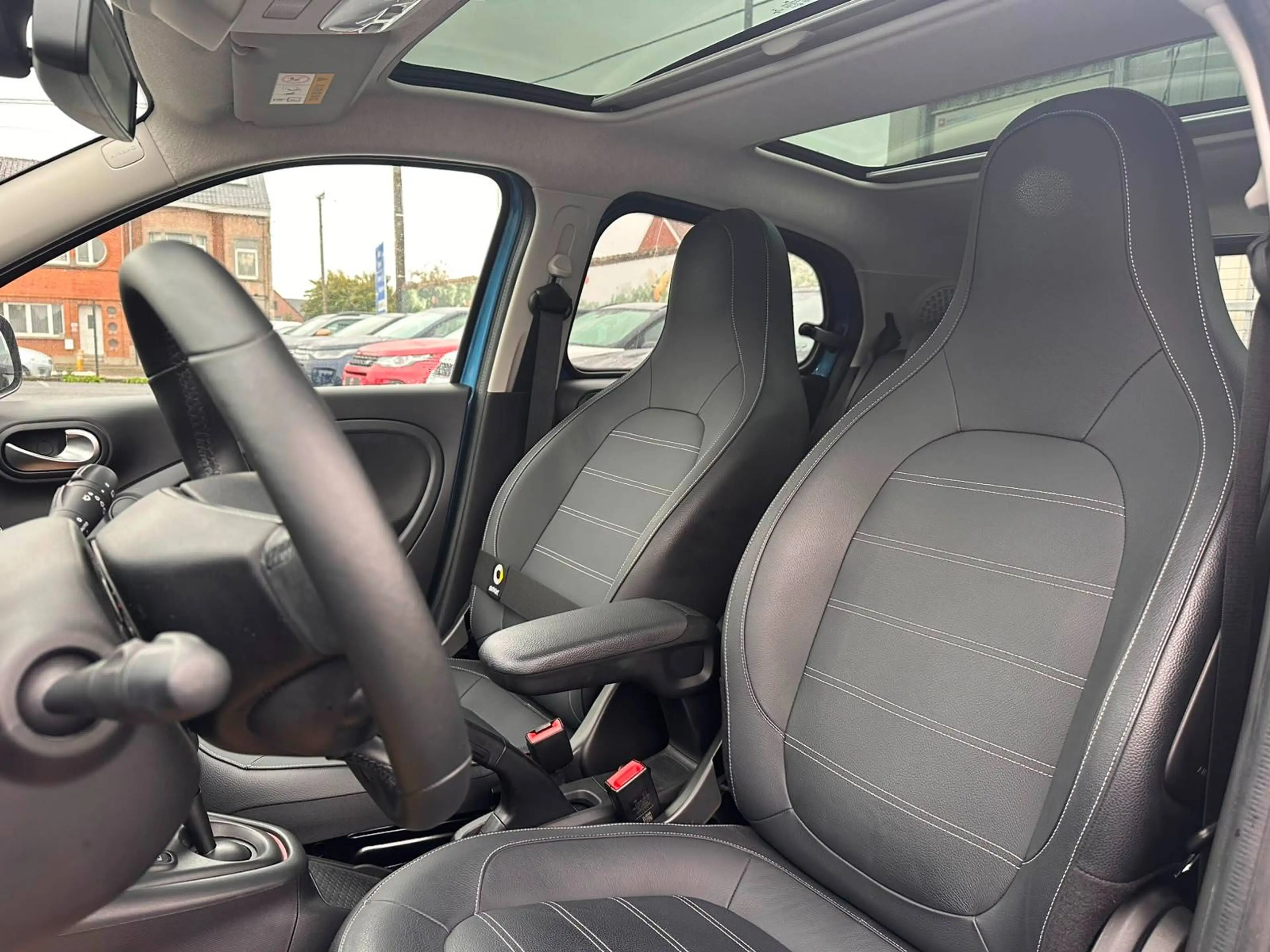 smart forFour Forfour 17.6 kWh EQ Comfort / CUIR / CAMÉRA / CLIM / ONLY 24.000 KM !!!! — photo 13