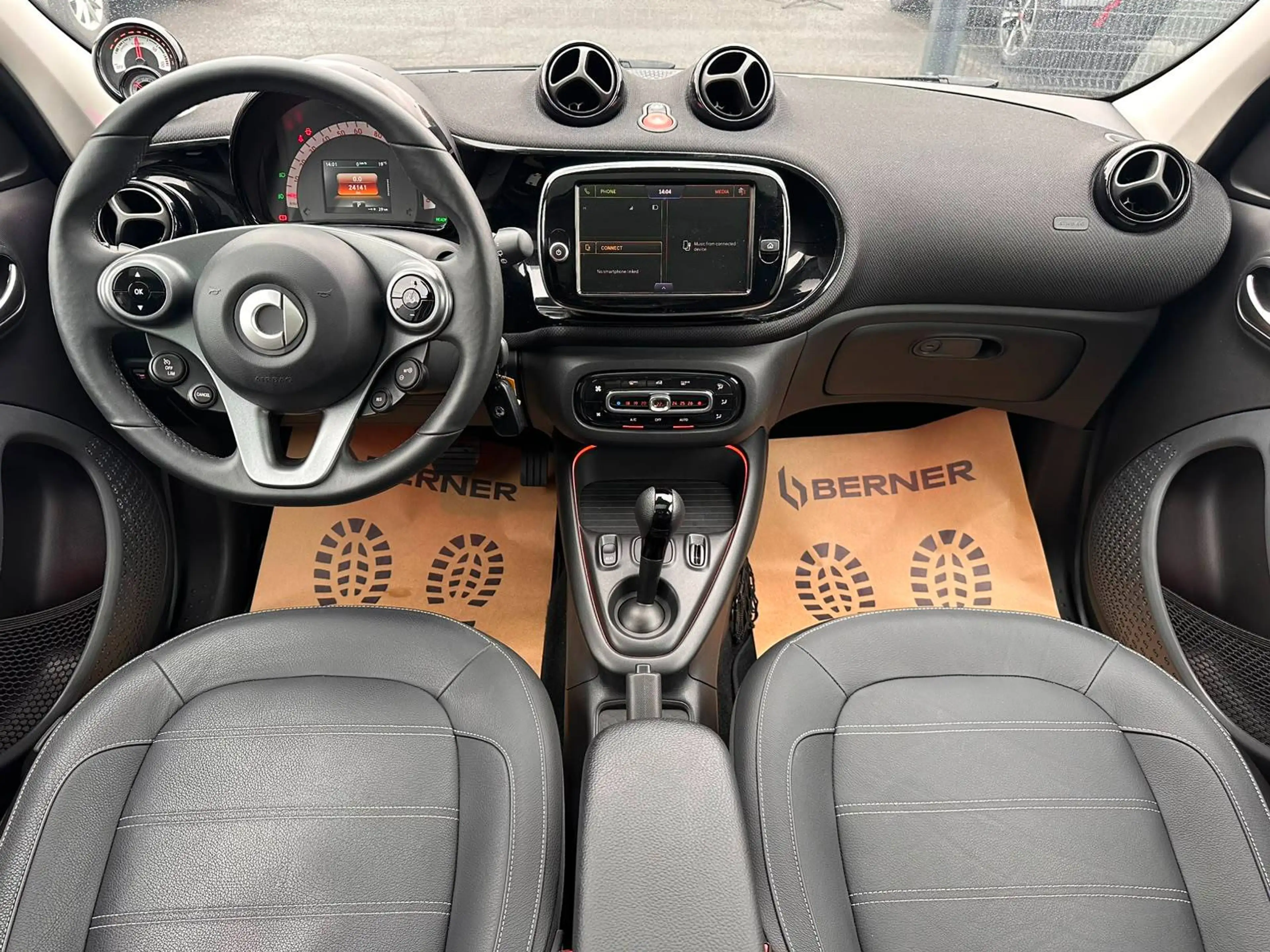 smart forFour Forfour 17.6 kWh EQ Comfort / CUIR / CAMÉRA / CLIM / ONLY 24.000 KM !!!! — photo 14