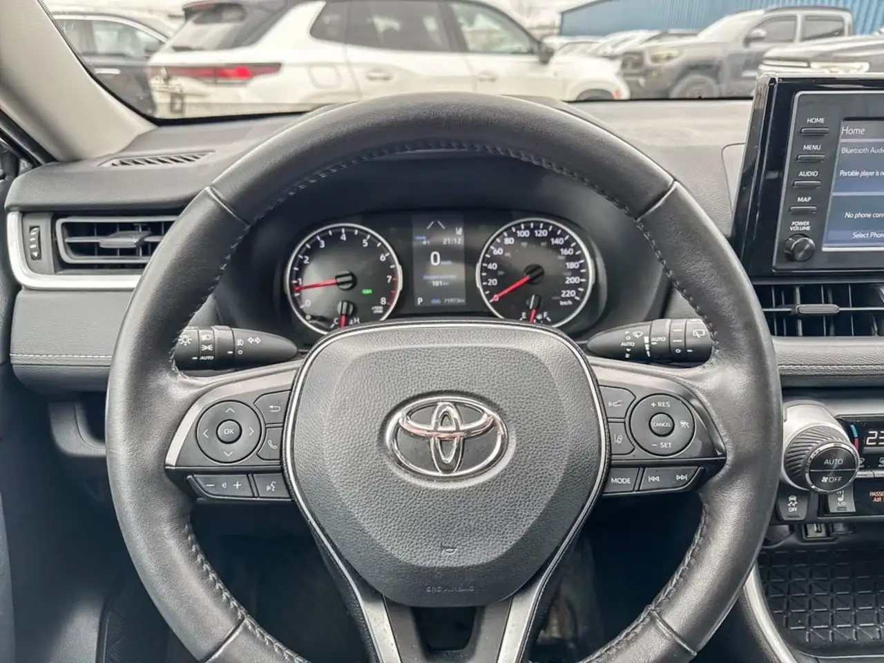 Toyota RAV 4 снимка Toyota RAV 4