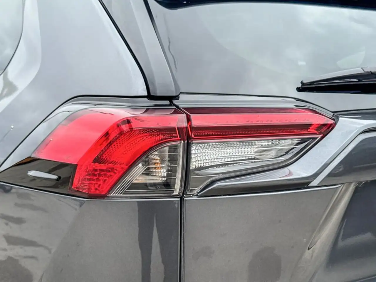 Toyota RAV 4 снимка Toyota RAV 4