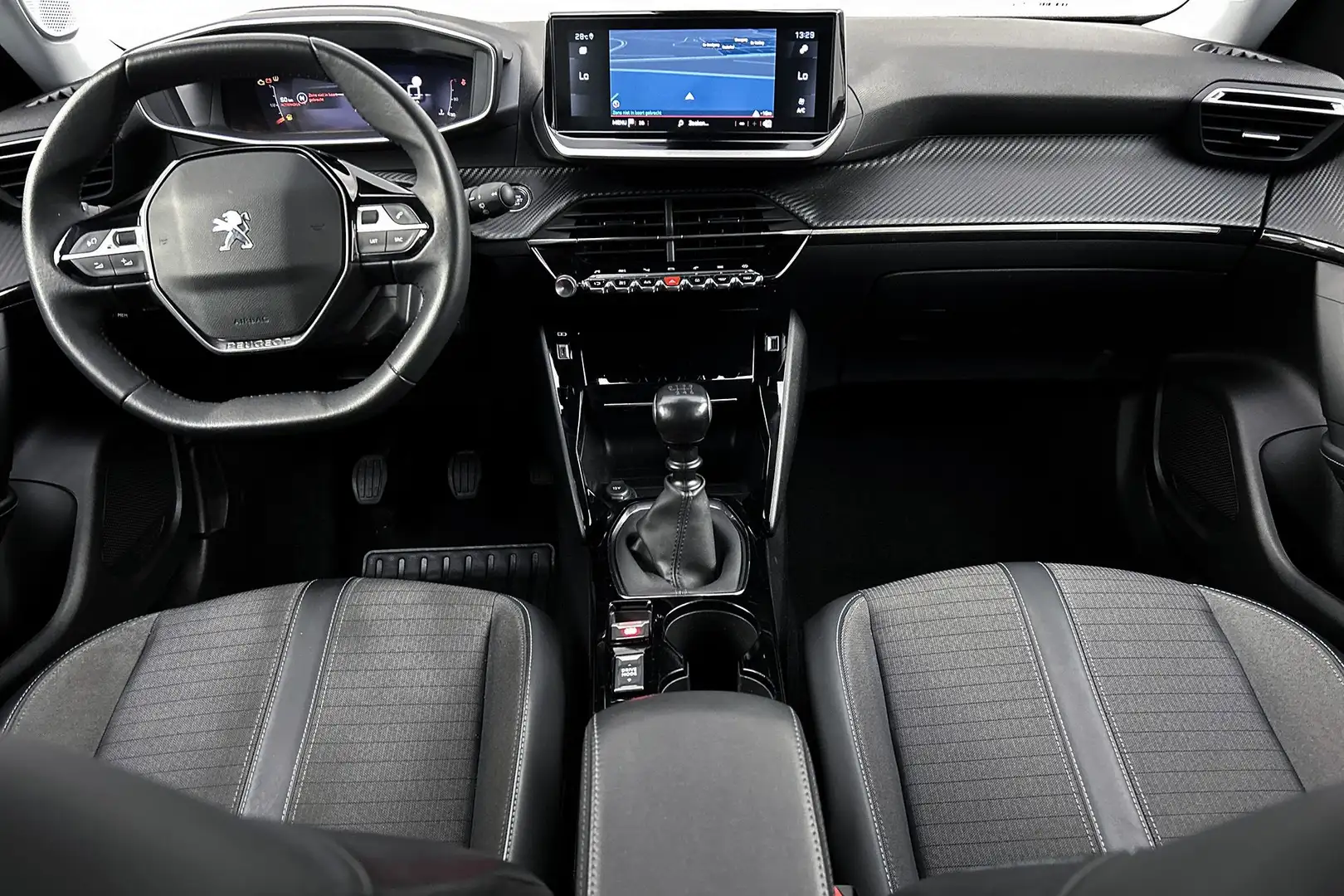 Peugeot 2008 1.2 PureTech Allure Pack | Half leder | Apple carp Negro - 2