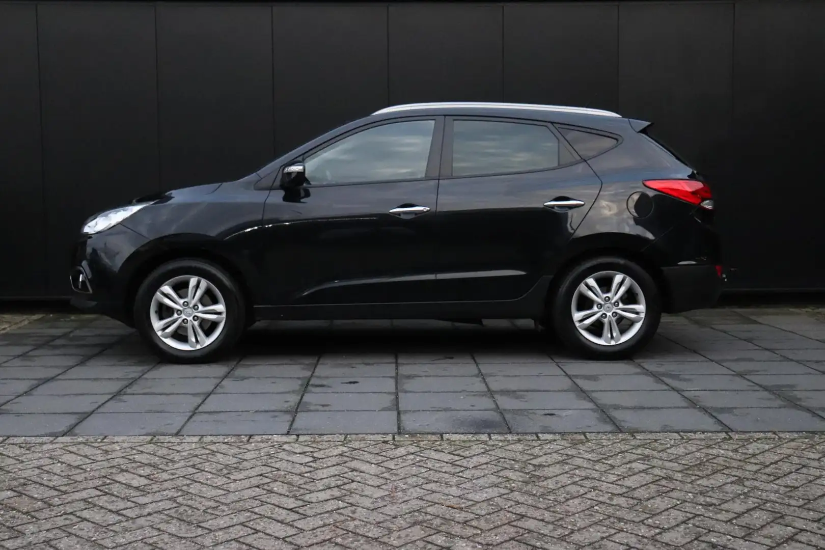 Hyundai iX35 2.0i Style | LEDER | STOELVERW. | CRUISE | CLIMATE Negro - 2