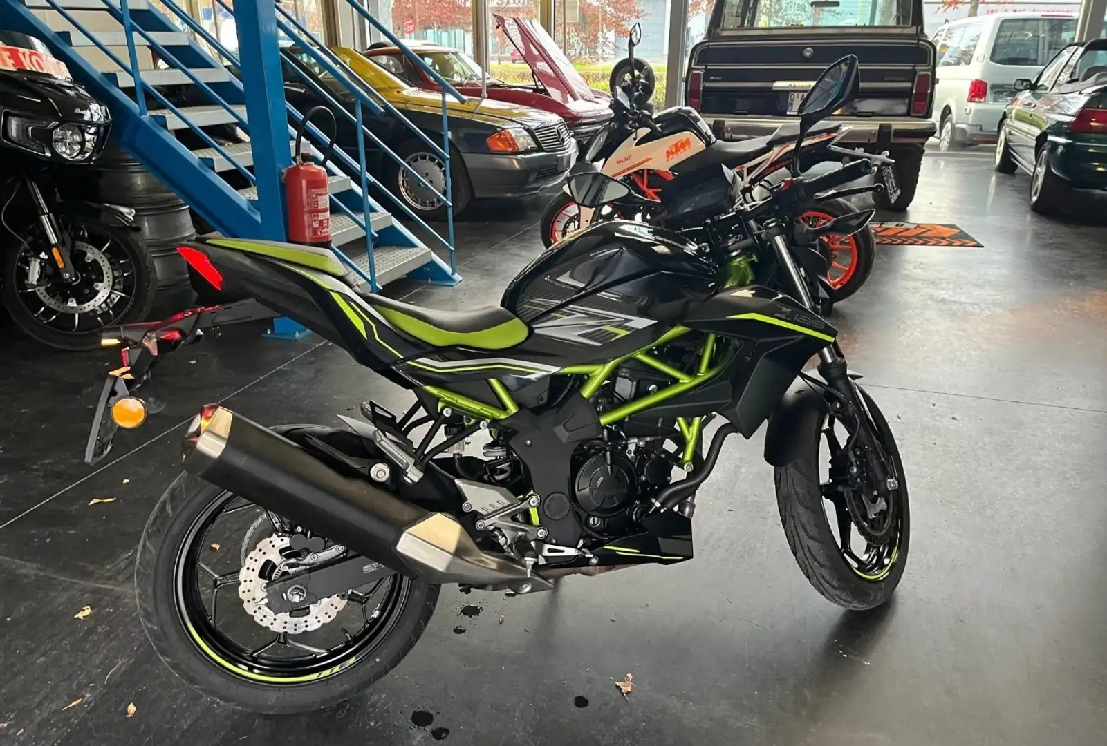 Kawasaki Z 125 ABS - 2022 - 7000Km - Nieuwstaat! Zwart - 1