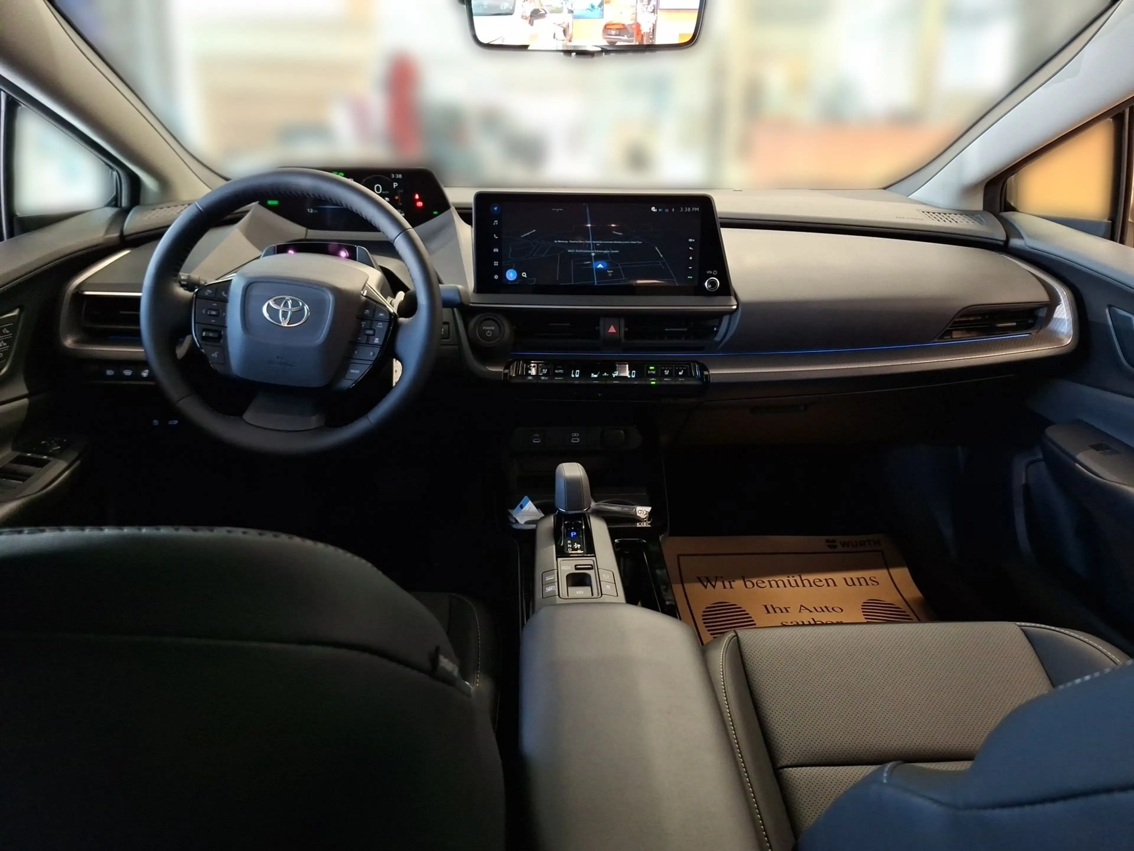 Toyota Prius 2.0 VVT-i Plug-in Hybrid PHEV 13.3kWh — photo 13