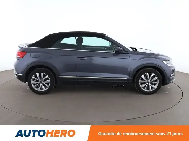 Volkswagen T-Roc view 7