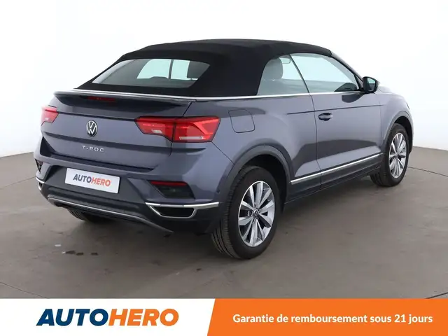 Volkswagen T-Roc view 6