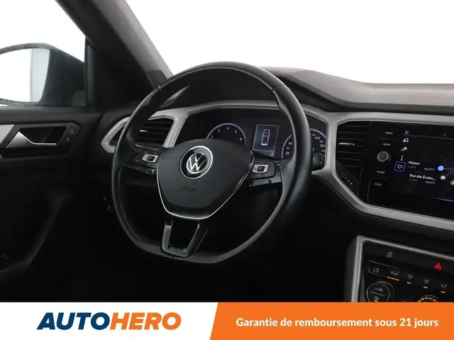 Volkswagen T-Roc view 12