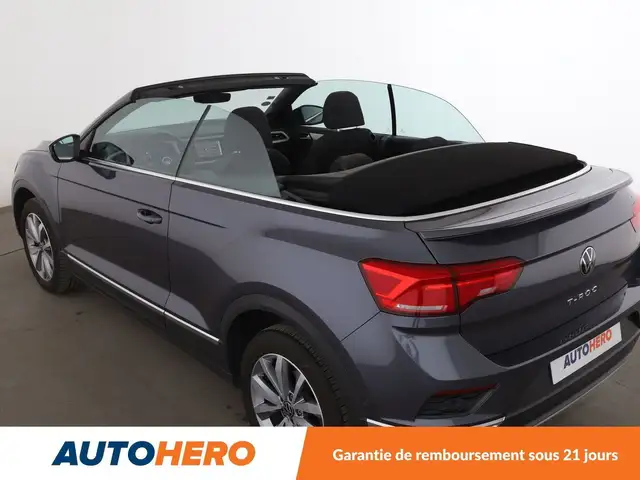 Volkswagen T-Roc view 17