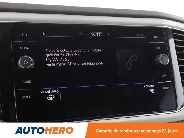 Volkswagen T-Roc view 27