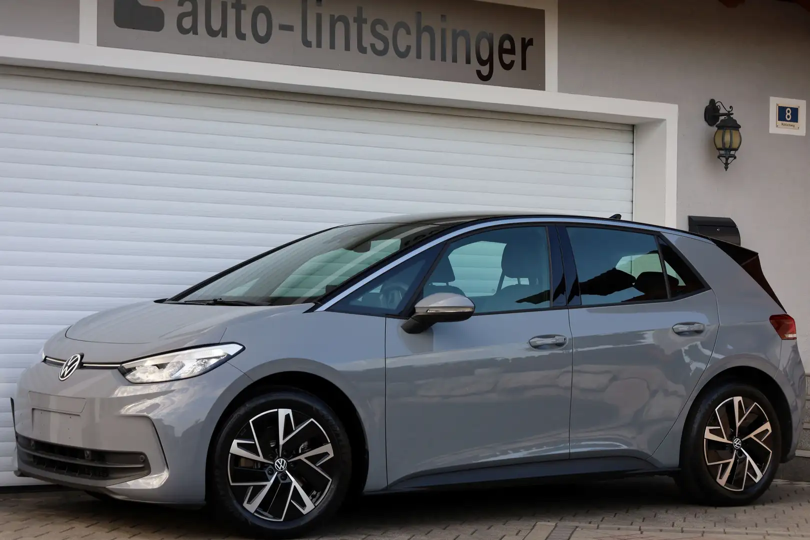 Volkswagen ID.3 ID.3 PURE 55kWh*JAHRESWAGEN*WP-LED-ACC-APP-CONNECT Grau - 1