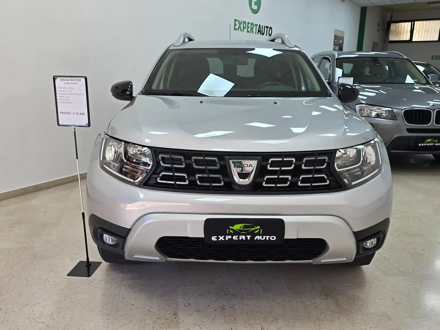 Dacia Duster II 2021 1.0 tce 15th Anniversary Eco-100cv Grau - 2