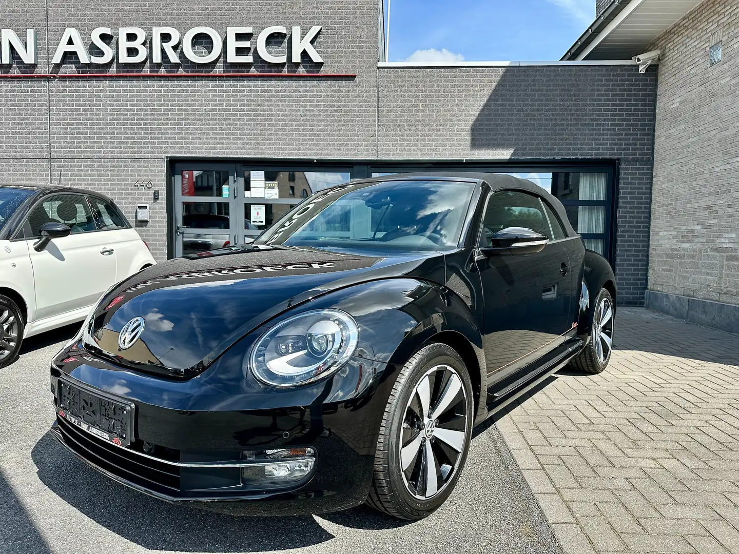 Volkswagen Beetle The Beetle Cabriolet 1.2 TSI CUP Noir - 1