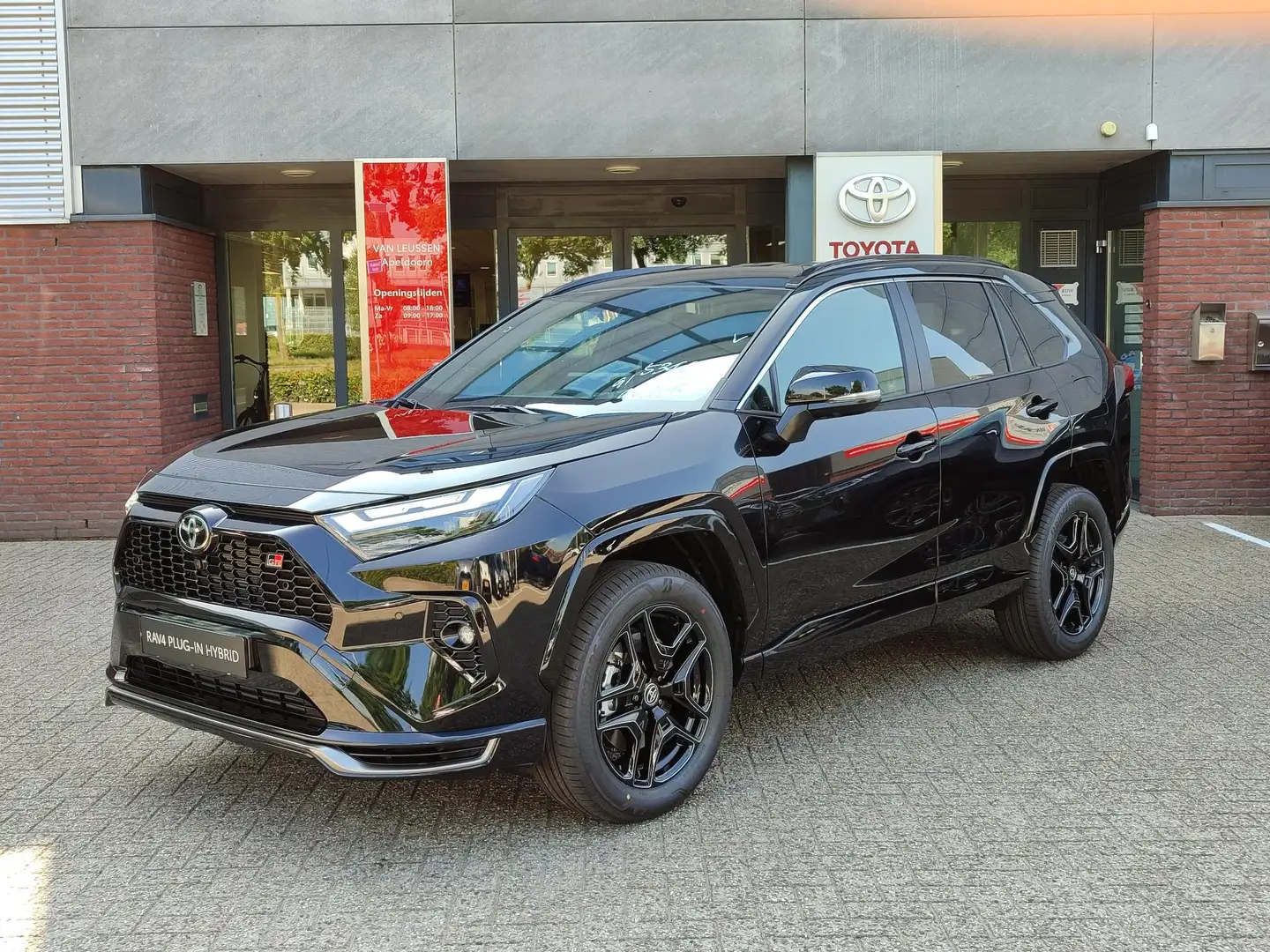 Toyota RAV 4 2.5 Plug-in Hybrid AWD GR SPORT NIEUW DIRECT LEVER - 1