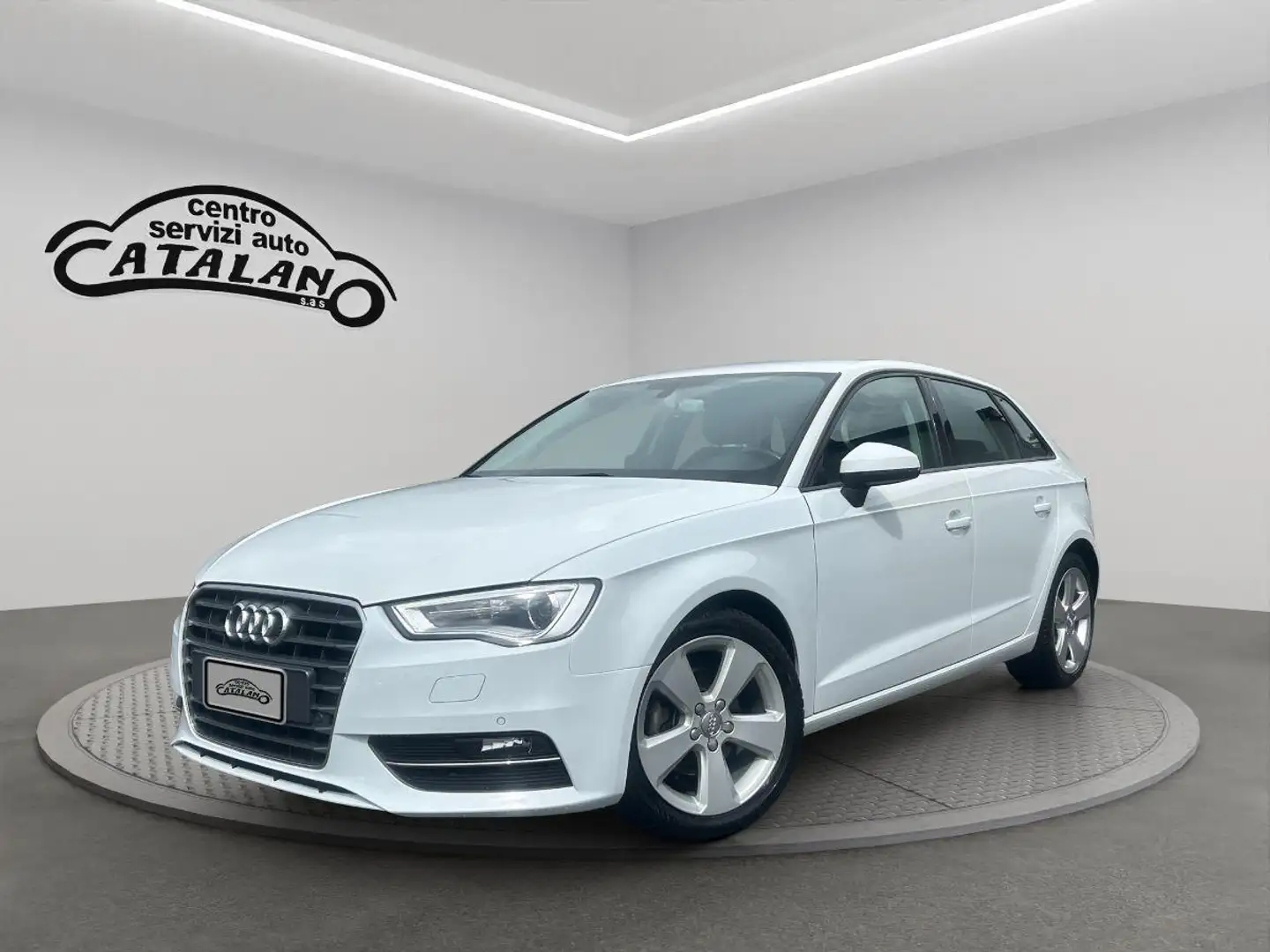 Audi A3 1.6 TDI S tronic Sport Blanc - 1