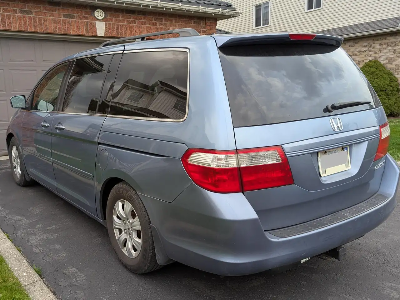 Honda Odyssey снимка Honda Odyssey