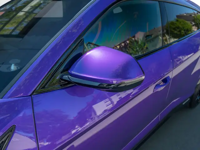 Lamborghini Urus view 9