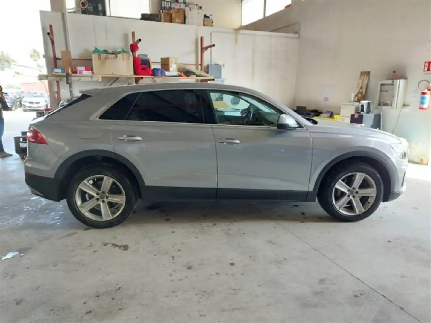 Audi Q8 45 TDI quattro tiptronic Argento - 2