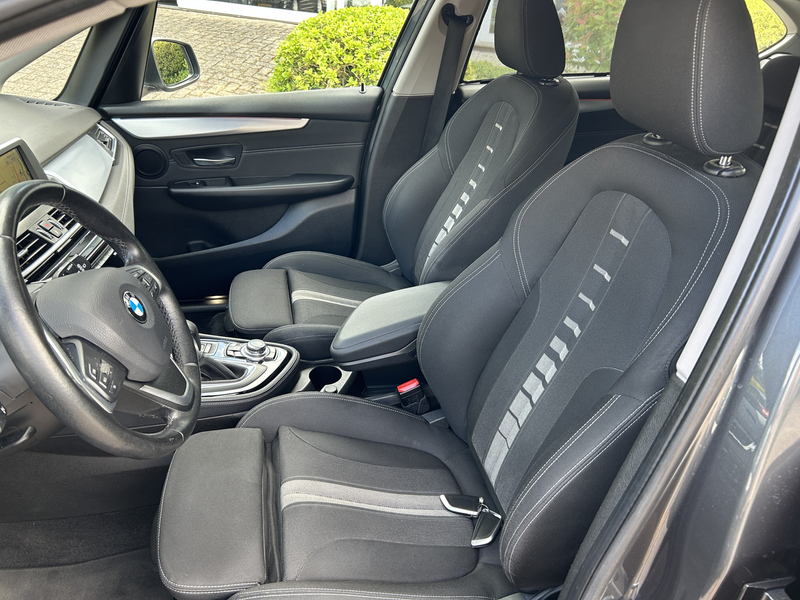 BMW 218 2-serie Active Tourer 218i Sport — photo 11