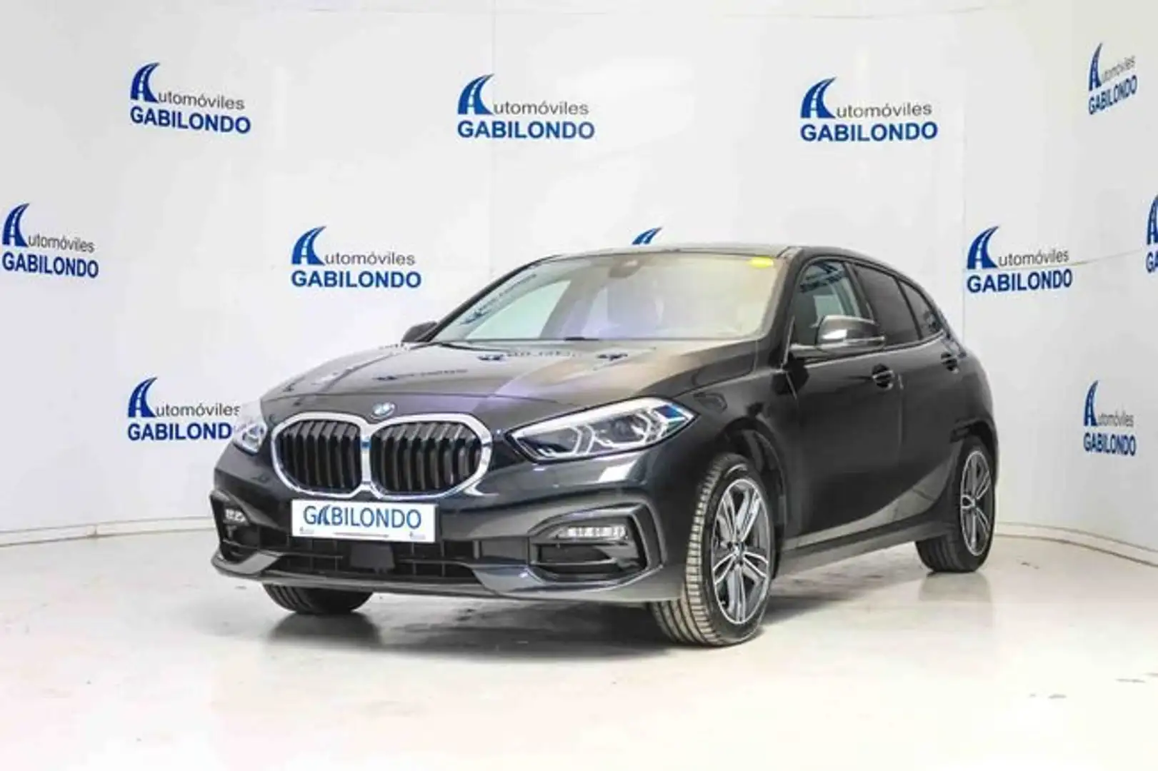 BMW 118 118iA Negro - 1
