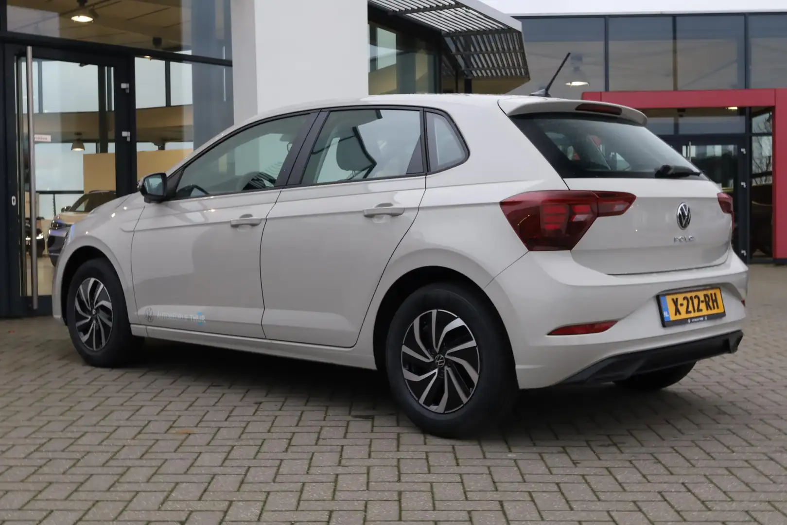 Volkswagen Polo 1.0 TSI Polo 95PK / 70kW, Cruise control, airco, 1 Grijs - 2