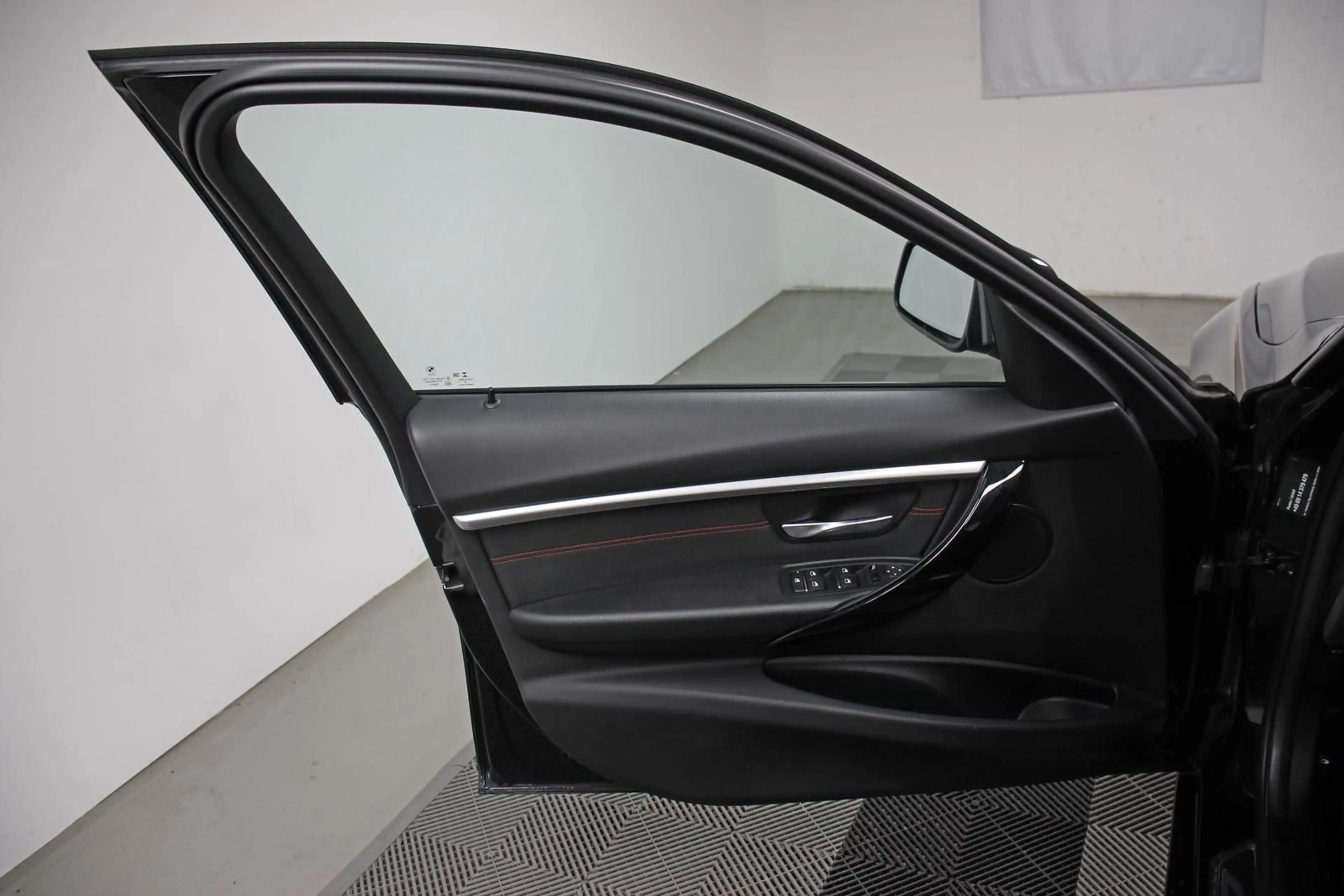 BMW 340 i Touring Sport Line LED SHADOW APPLE S.HEFT — photo 7
