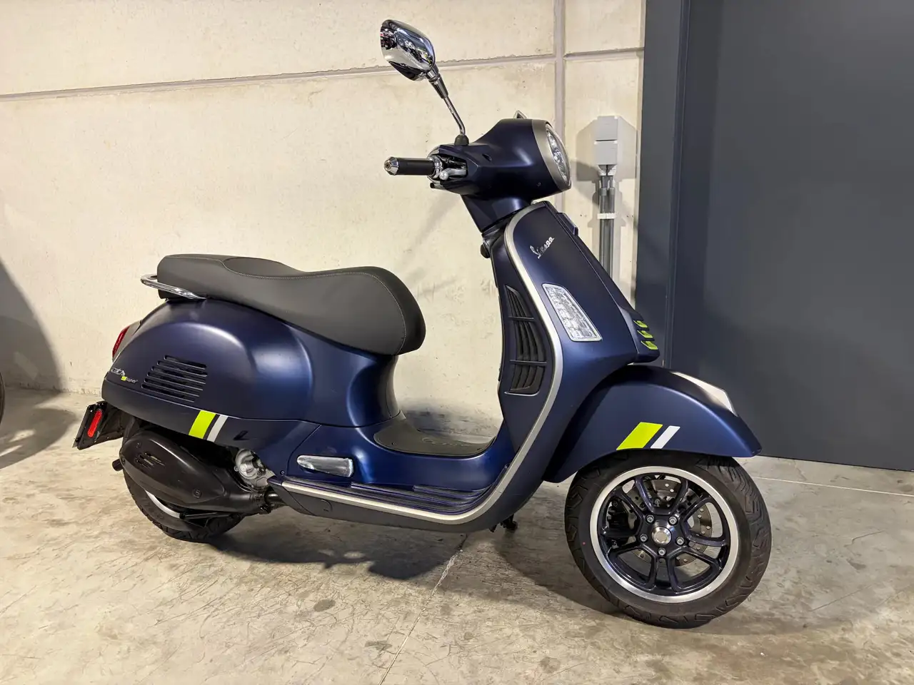 Vespa GTS Super Tech