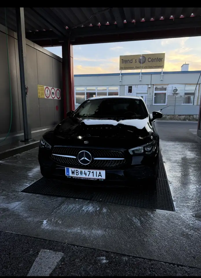 Mercedes-Benz CLA 180