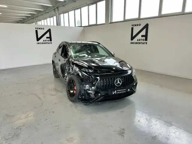 Mercedes-Benz GLA 35 AMG 4MATIC AMG PREMIUM PLUS